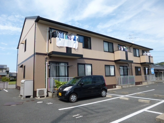 ドミール新田の外観