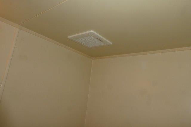 ドミール新田の浴室|浴室換気扇