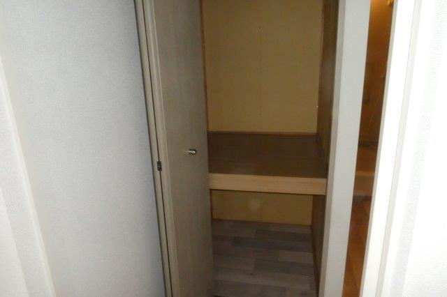 ドミール新田の収納|廊下収納