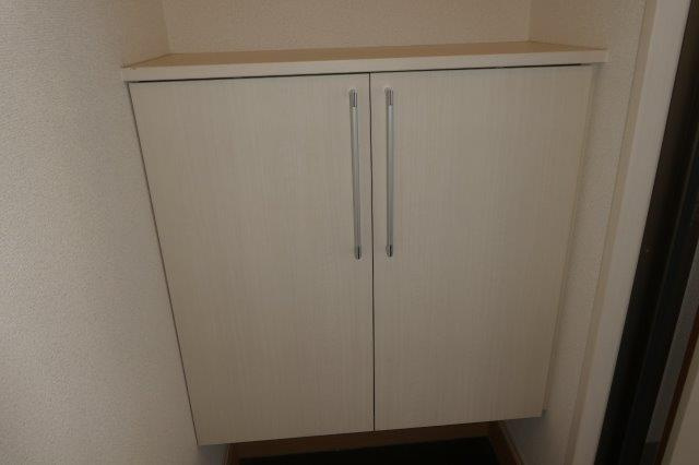 クレイドル浜町の内装|シューズボックス