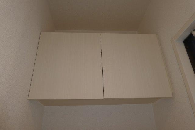 クレイドル浜町の玄関|シューズボックス上