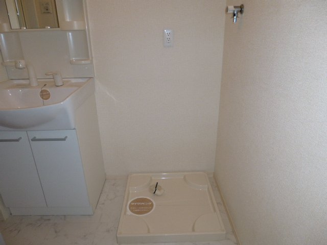 クレイドル浜町のその他|洗濯機置き場