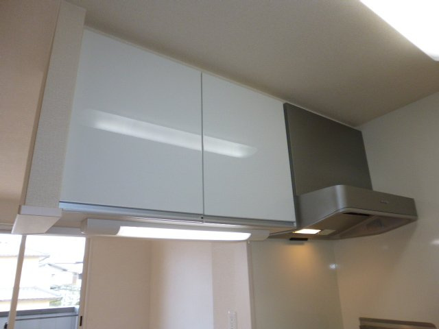 クレイドル浜町のキッチン|吊戸