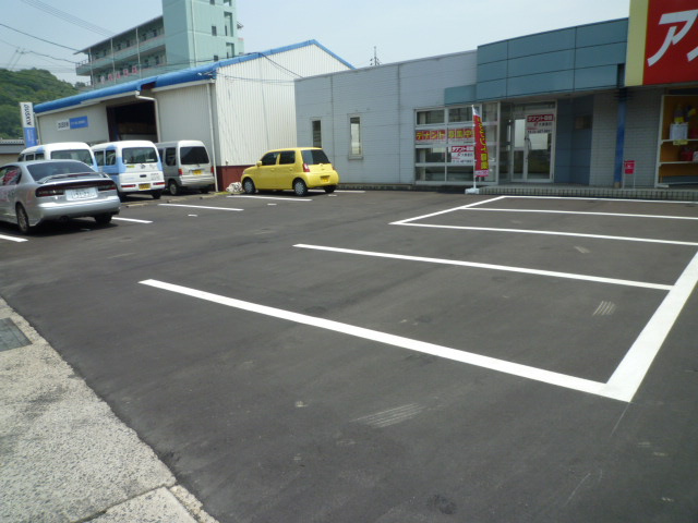 倉敷市堀南の事務所の駐車場