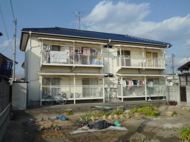 倉敷市西阿知町のアパートの外観