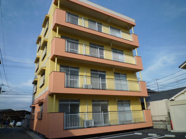 倉敷市東町の賃貸マンションの外観