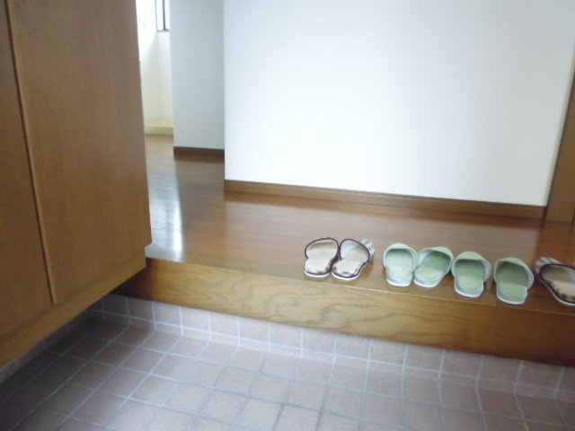 緒形貸家Ａの玄関