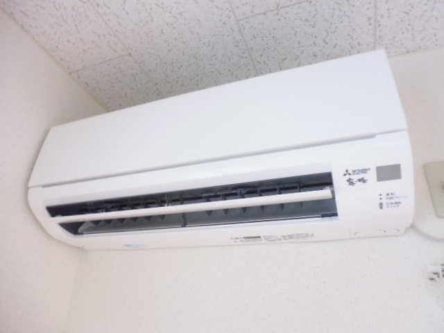 緒形貸家Ａの設備|エアコン