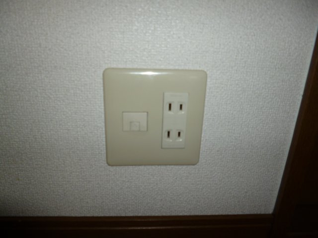 緒形貸家Ａの設備|電話モジュラー