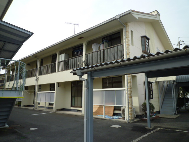 倉敷市中庄のアパートの外観