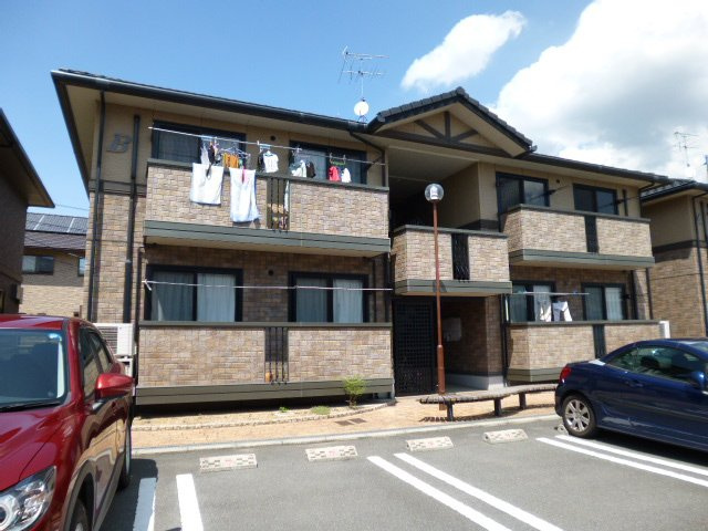 ロイヤルガーデンミルフィーＢの外観