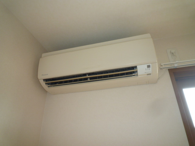 ロイヤルガーデンミルフィーＢの設備|エアコン