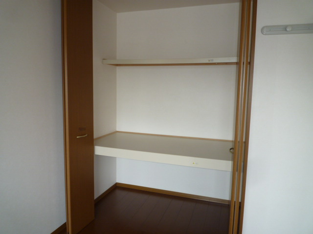 ロイヤルガーデンミルフィーＢの収納