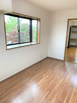 【居間・リビング】 | パストラル大崎 | ゆったり過ごせる居間です