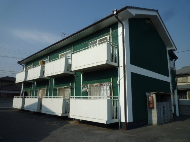 倉敷市上東のアパートの外観