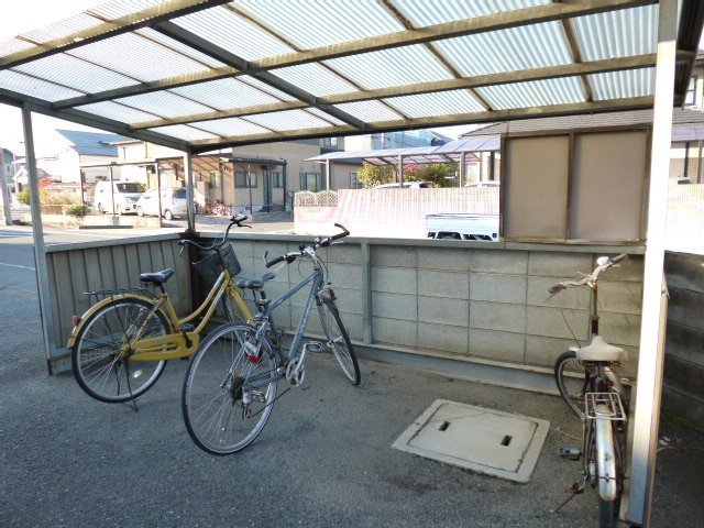 倉敷市上東のアパートのその他共用部分|駐輪場