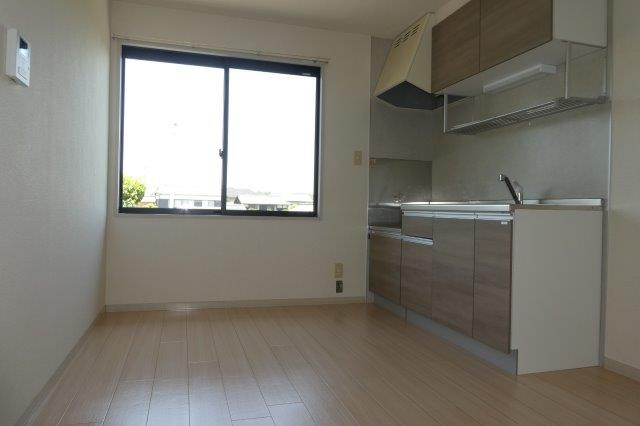 カーサつぼいＢのキッチン|ダイニング