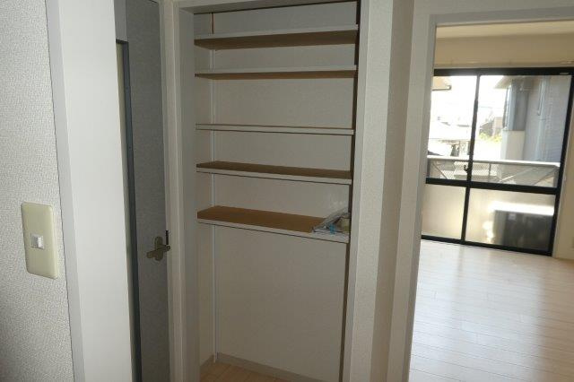 カーサつぼいＢの収納|廊下収納