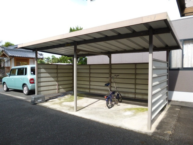 カーサつぼいＢのその他共用部分|自転車置き場
