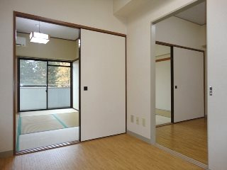【居間・リビング】パレス上杉