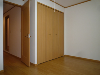 【寝室】 | トライアン・ファントＡ