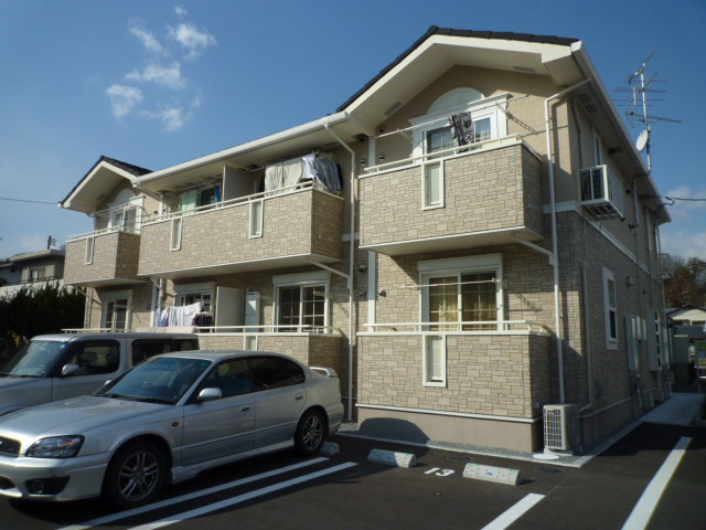 岡山市南区妹尾のアパートの外観