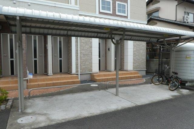 岡山市南区妹尾のアパートのその他共用部分|自転車置き場