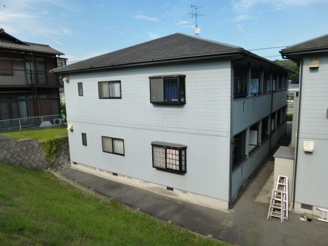 都窪郡早島町早島のアパートの外観