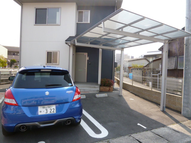 倉敷市老松町１丁目の一戸建ての駐車場