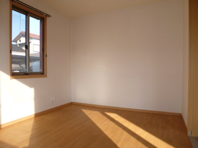倉敷市藤戸町天城のアパートの洋室