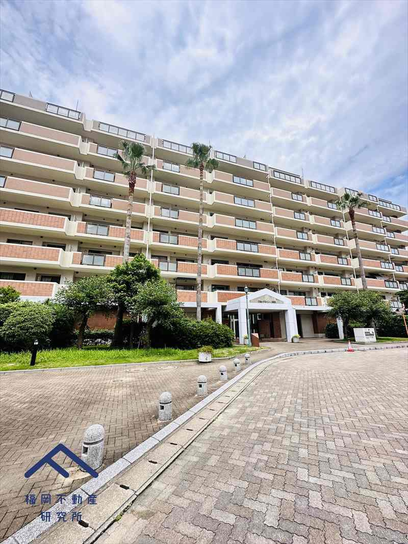 西福岡マリナタウンウエーブコースト5番館の外観