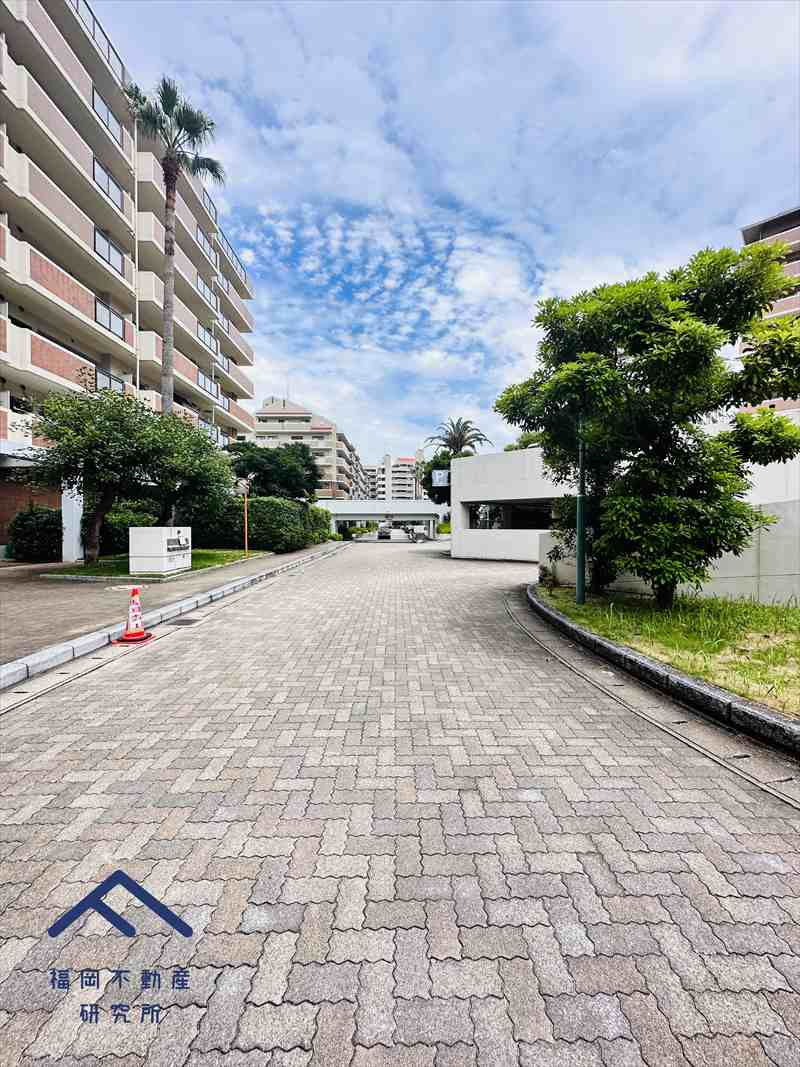 西福岡マリナタウンウエーブコースト5番館の外観