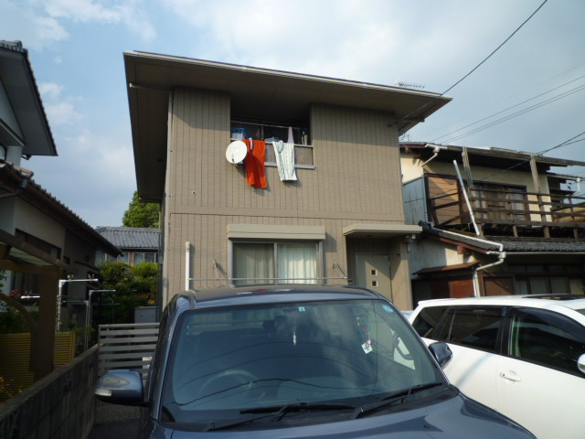 倉敷市西中新田のアパートの外観