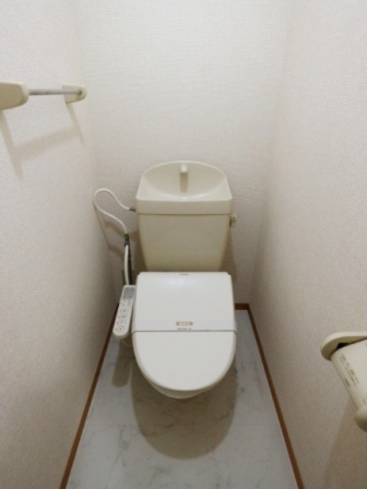 セレニティーホームズBのトイレ