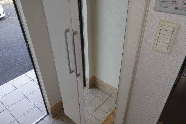 グランソレイユの収納|シューズボックス