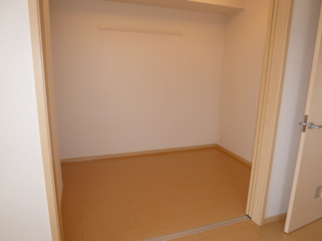 グランソレイユの洋室