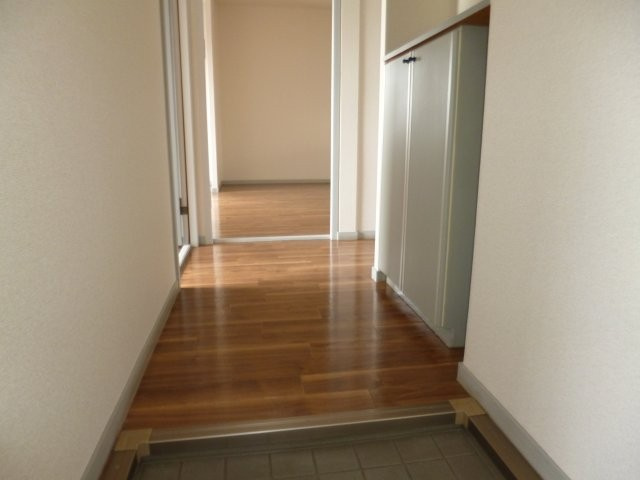 サンビレッジブライトＡの玄関