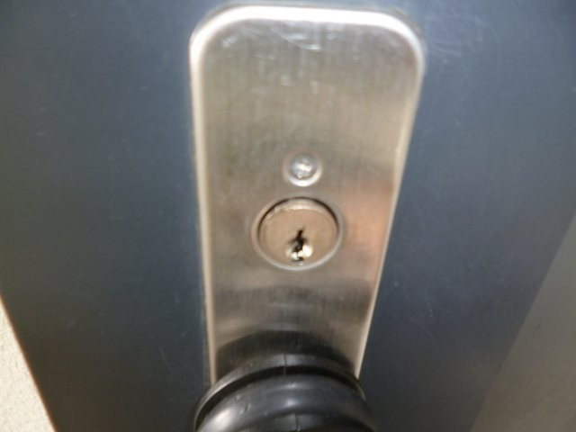 サンビレッジブライトＡのセキュリティ|玄関キー