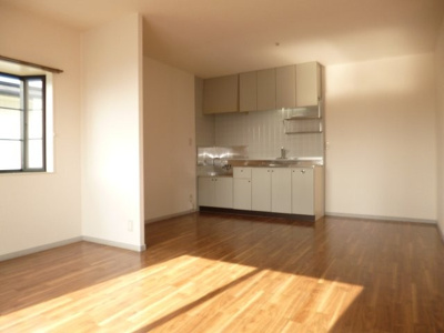 【居間・リビング】 | サンビレッジブライトＡ | リビング