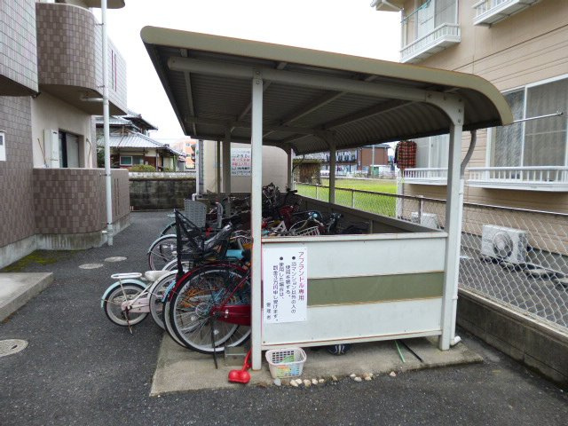 アプランドルのその他共用部分|自転車置き場
