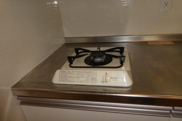 ヴィラガールのキッチン|1口ガスコンロ