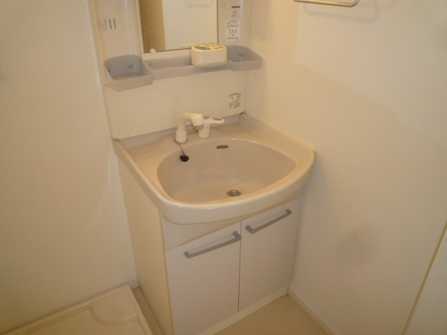 ヴィラガールの独立洗面台|洗髪洗面化粧台