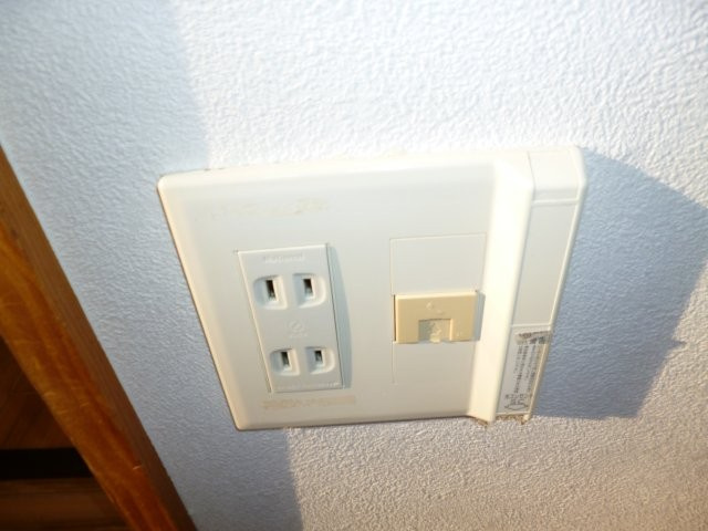 フォブール’９６　Ｂの設備|電話モジュラー