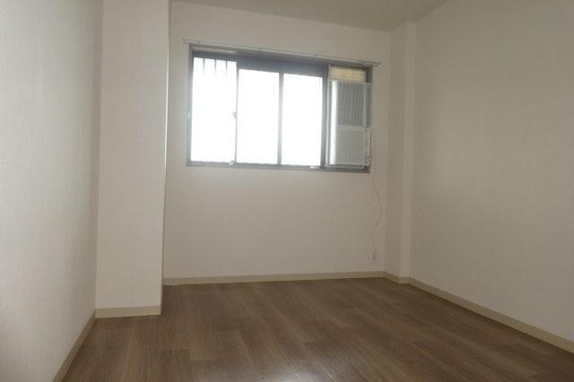 ヴィーブルピアの寝室|洋室