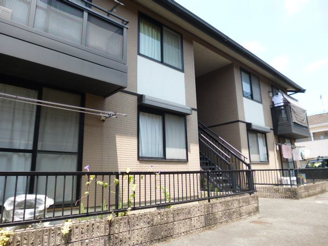 倉敷市徳芳のアパートの外観