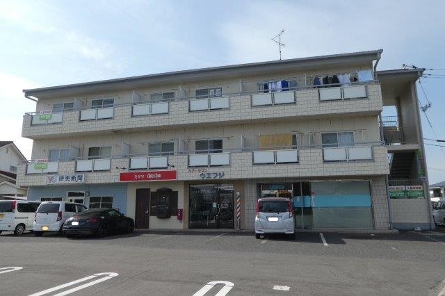 総社市真壁の賃貸マンションの外観