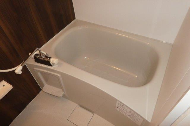 倉敷市新田のアパートの浴室