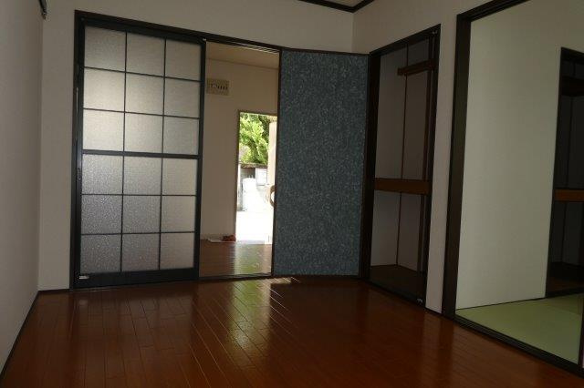 ハイツあかねＢの居間・リビング