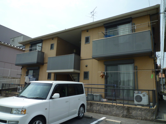 倉敷市新田のアパートの外観