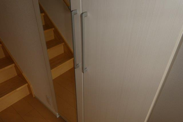 フォーラル真の内装|シューズボックス